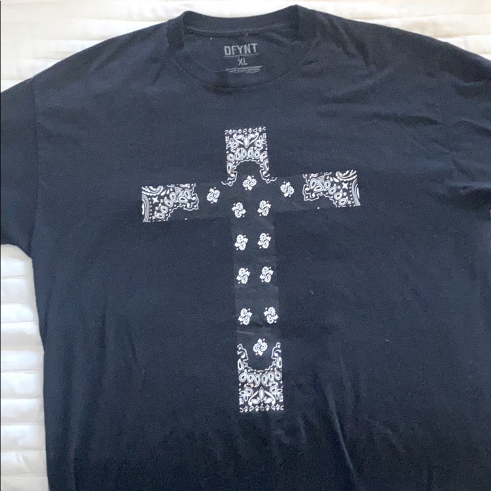 Black t shirt with paisley cross